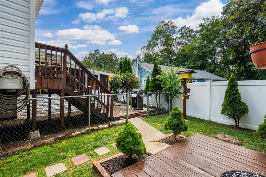 7 Bird Court Mastic Beach NY 11951