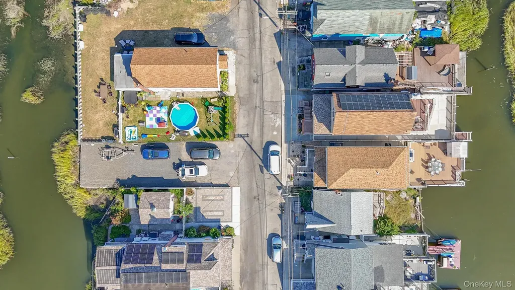 21 W 18th Road Broad Channel NY 11693