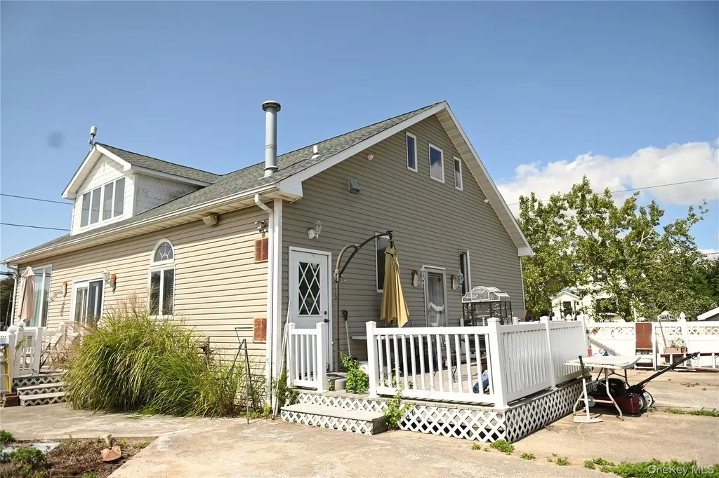 115 Riviera Drive Mastic Beach NY 11951