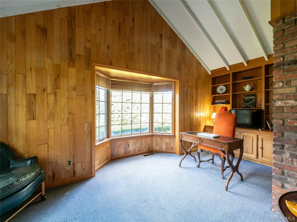189 Trumbull Road Manhasset NY 11030