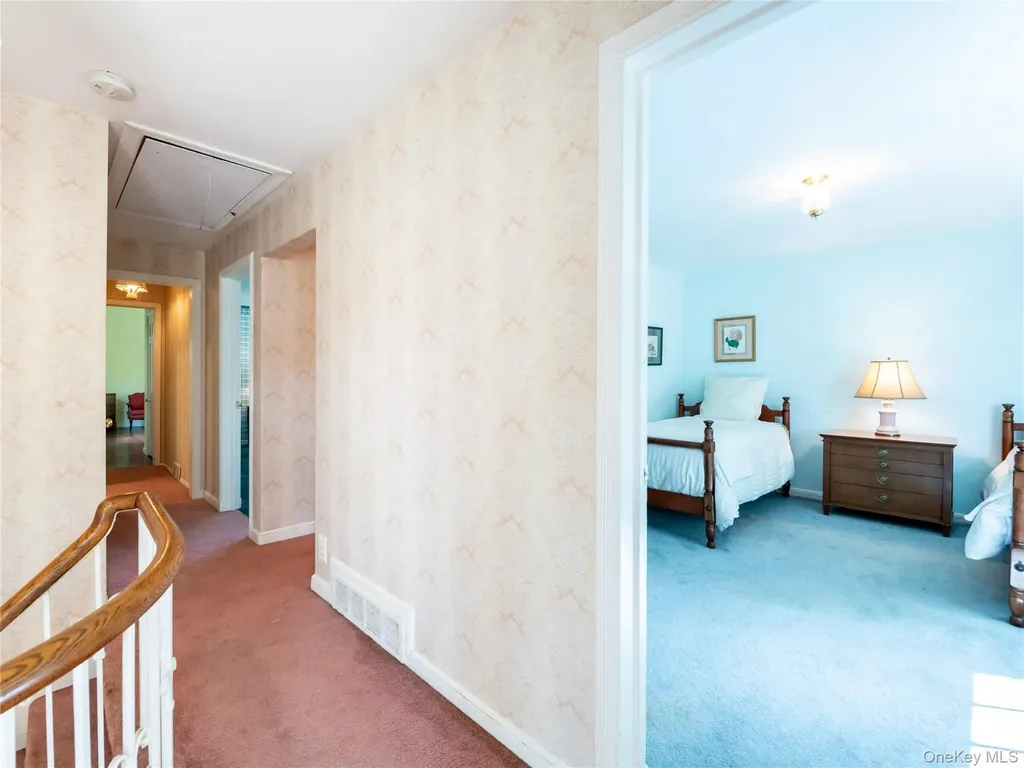 189 Trumbull Road Manhasset NY 11030
