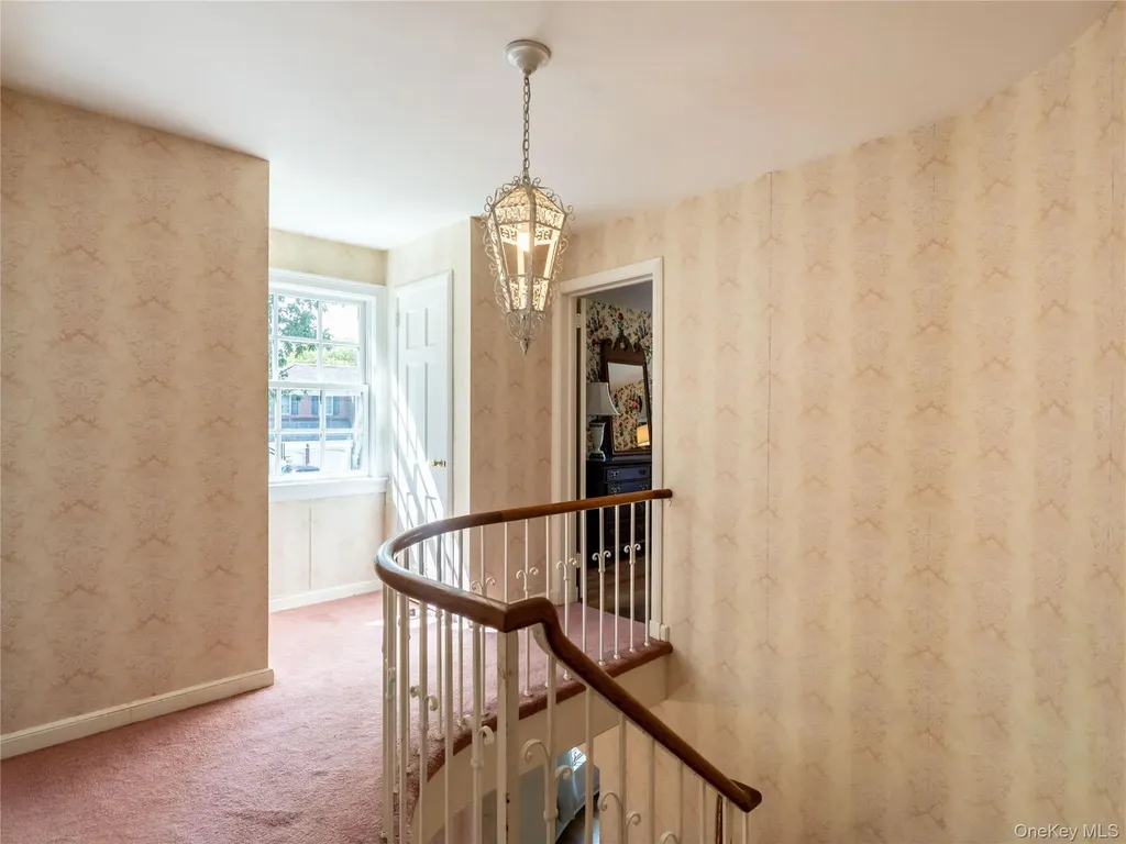 189 Trumbull Road Manhasset NY 11030