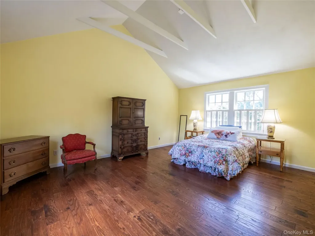 189 Trumbull Road Manhasset NY 11030