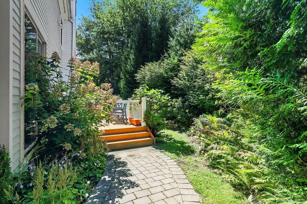 43 Westfield Road White Plains NY 10605
