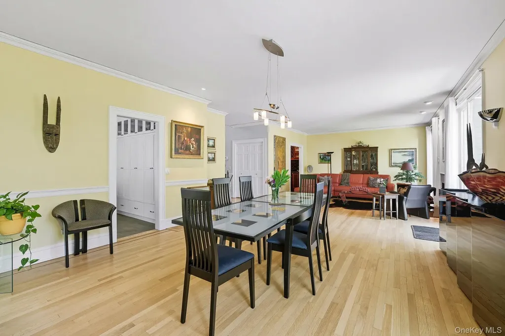 43 Westfield Road White Plains NY 10605