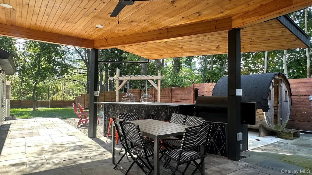 169 Main Street Gardiner NY 12525