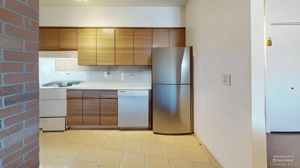 7252 Metropolitan Avenue Middle Village NY 11379