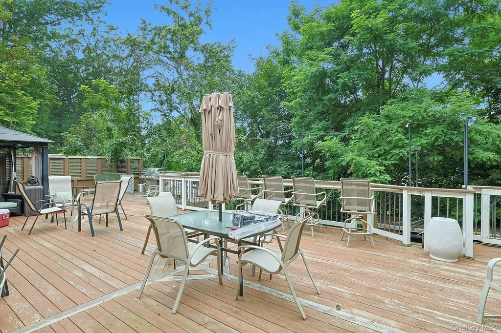 9 Teramar Way White Plains NY 10607