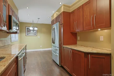9 Teramar Way White Plains NY 10607