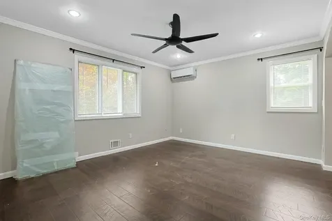 9 Teramar Way White Plains NY 10607