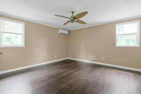 9 Teramar Way White Plains NY 10607