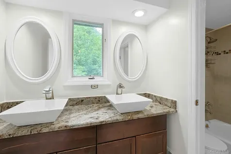 9 Teramar Way White Plains NY 10607