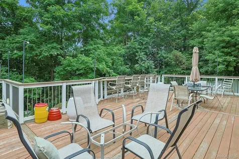 9 Teramar Way White Plains NY 10607