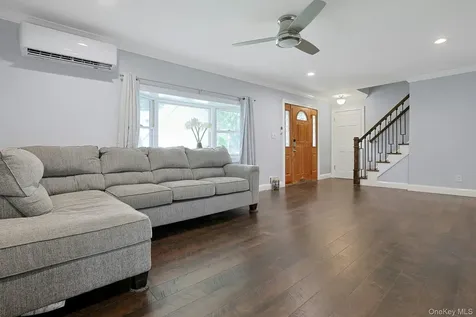 9 Teramar Way White Plains NY 10607