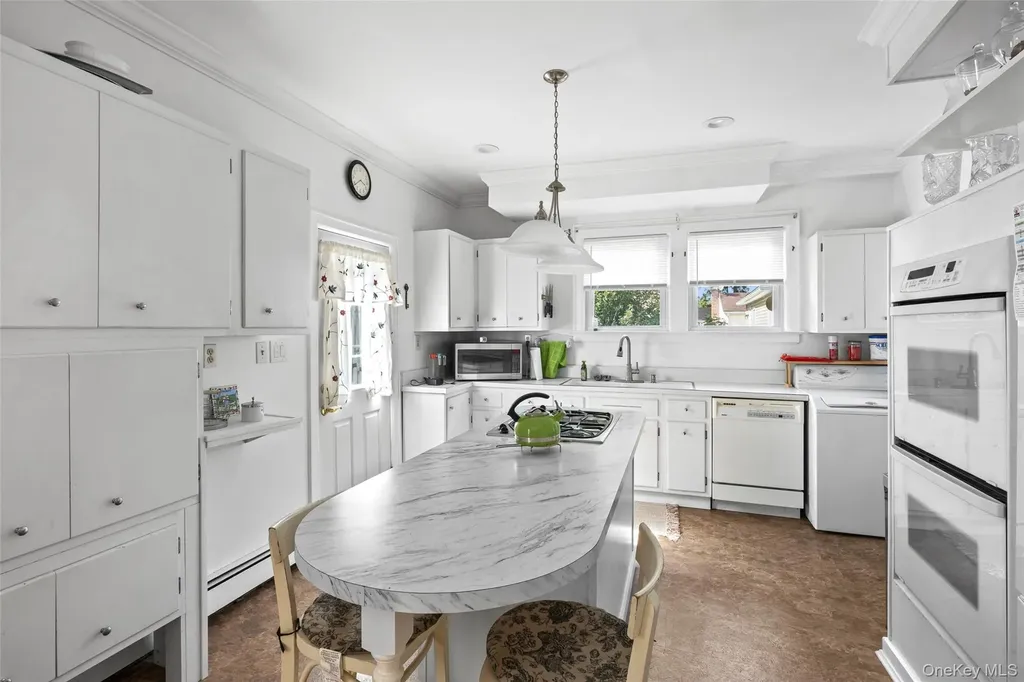 32 Whittier Drive Mastic Beach NY 11951