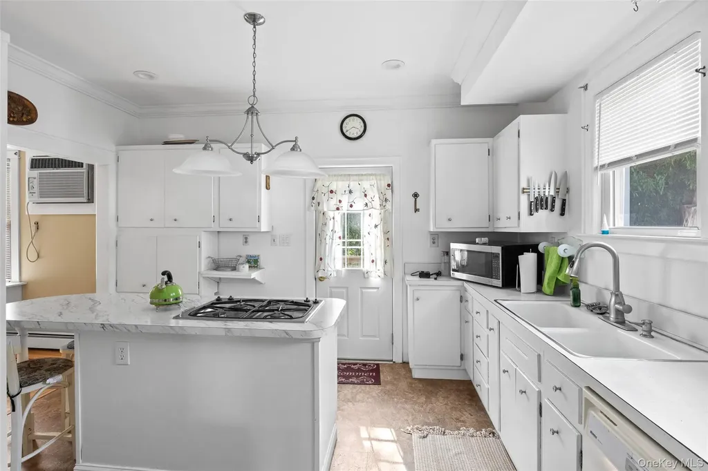32 Whittier Drive Mastic Beach NY 11951