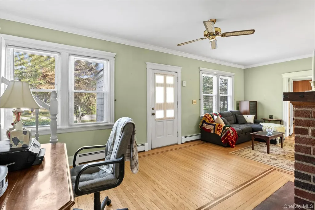 32 Whittier Drive Mastic Beach NY 11951