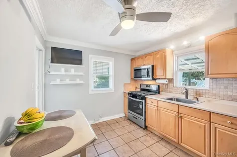 831 N William Street Baldwin NY 11510