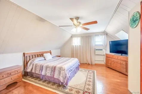 831 N William Street Baldwin NY 11510