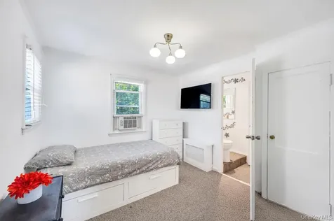 831 N William Street Baldwin NY 11510