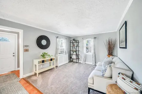 831 N William Street Baldwin NY 11510