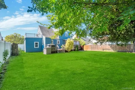831 N William Street Baldwin NY 11510