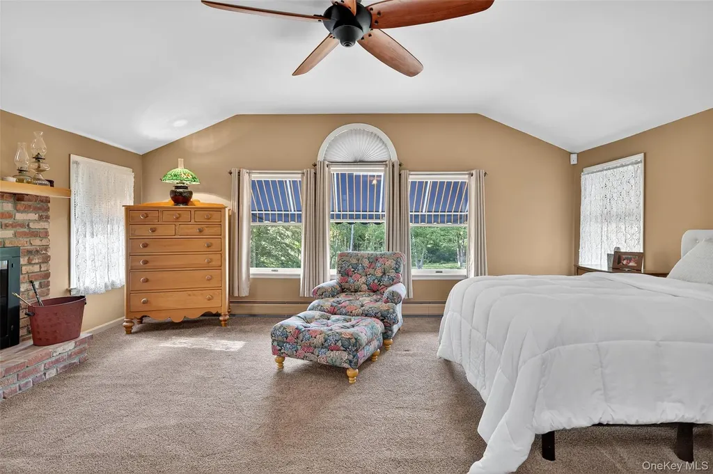 91 Eagle Valley Road Sloatsburg NY 10974