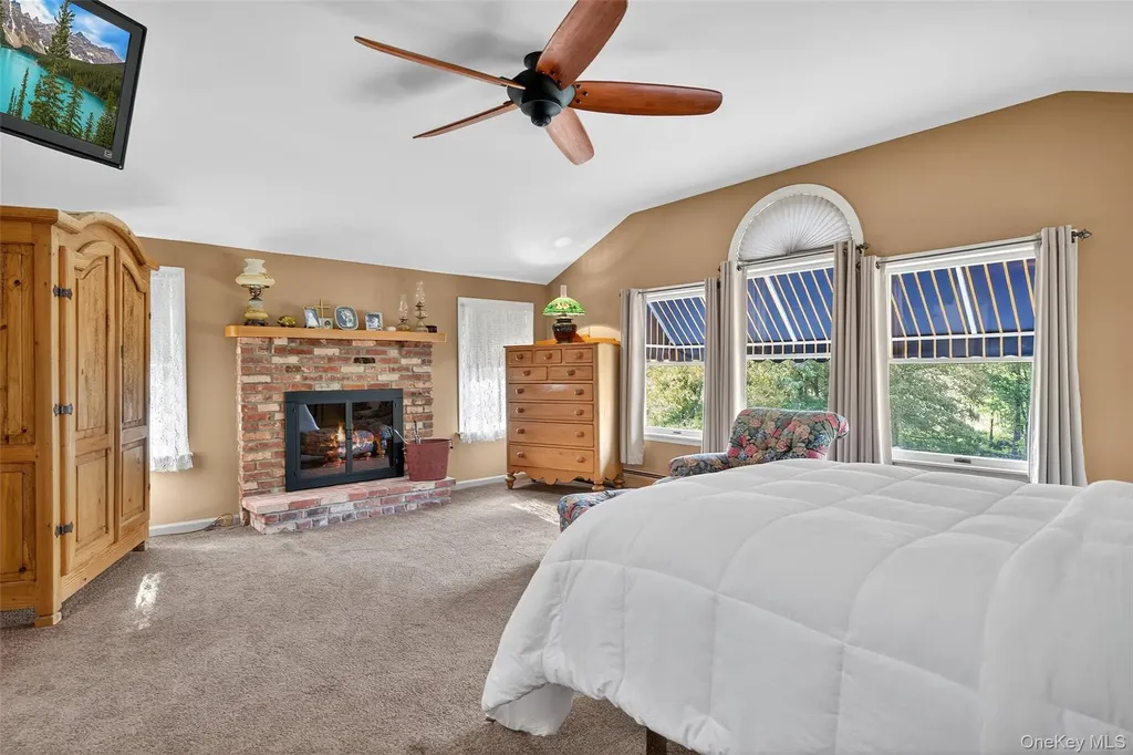 91 Eagle Valley Road Sloatsburg NY 10974