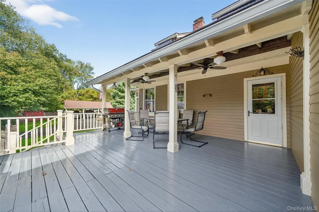 91 Eagle Valley Road Sloatsburg NY 10974