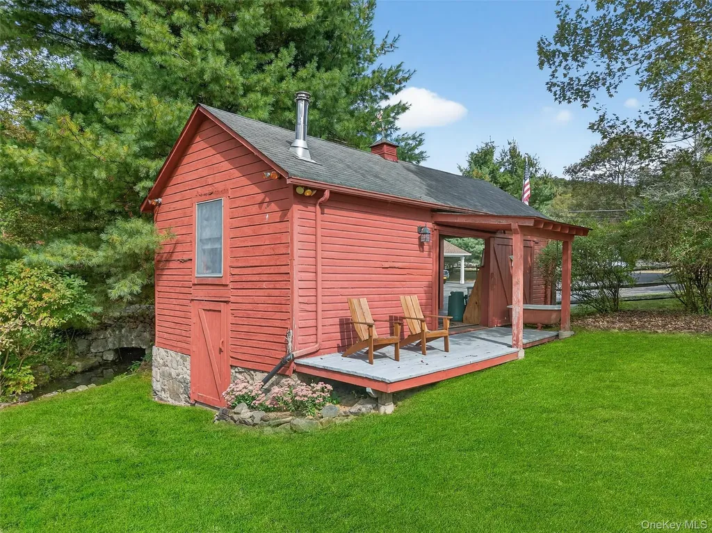 91 Eagle Valley Road Sloatsburg NY 10974