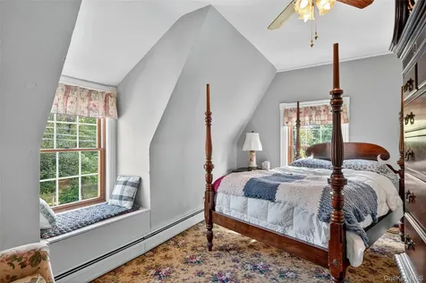 91 Eagle Valley Road Sloatsburg NY 10974