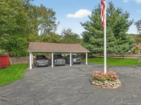 91 Eagle Valley Road Sloatsburg NY 10974