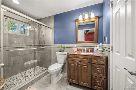 211 Washington Avenue Brentwood NY 11717