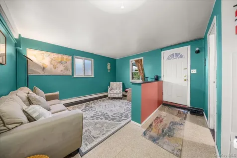 211 Washington Avenue Brentwood NY 11717