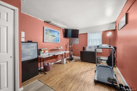 211 Washington Avenue Brentwood NY 11717