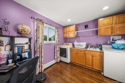 211 Washington Avenue Brentwood NY 11717