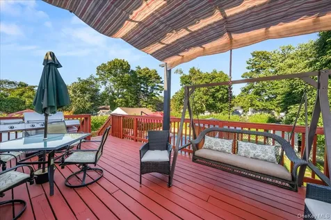 211 Washington Avenue Brentwood NY 11717