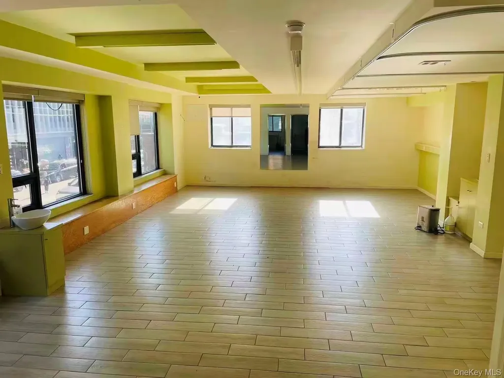 136-25 Maple Avenue Flushing NY 11355
