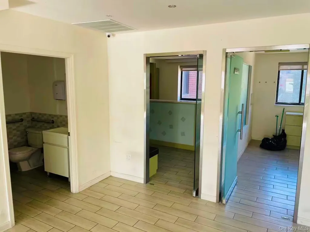 136-25 Maple Avenue Flushing NY 11355