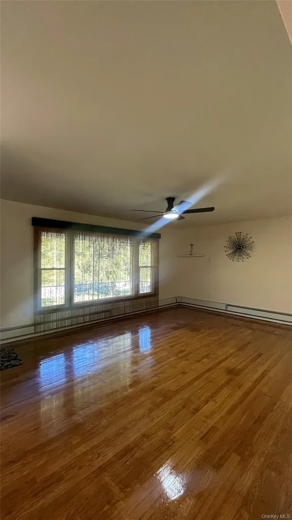 1168 County Route 12 New Hampton NY 10958