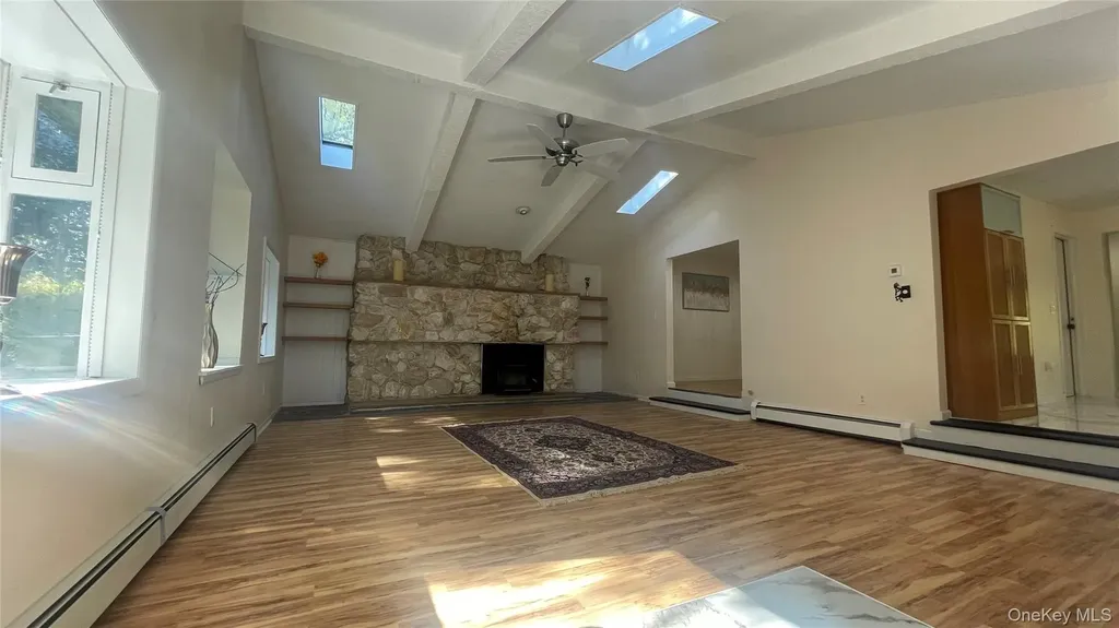 1168 County Route 12 New Hampton NY 10958