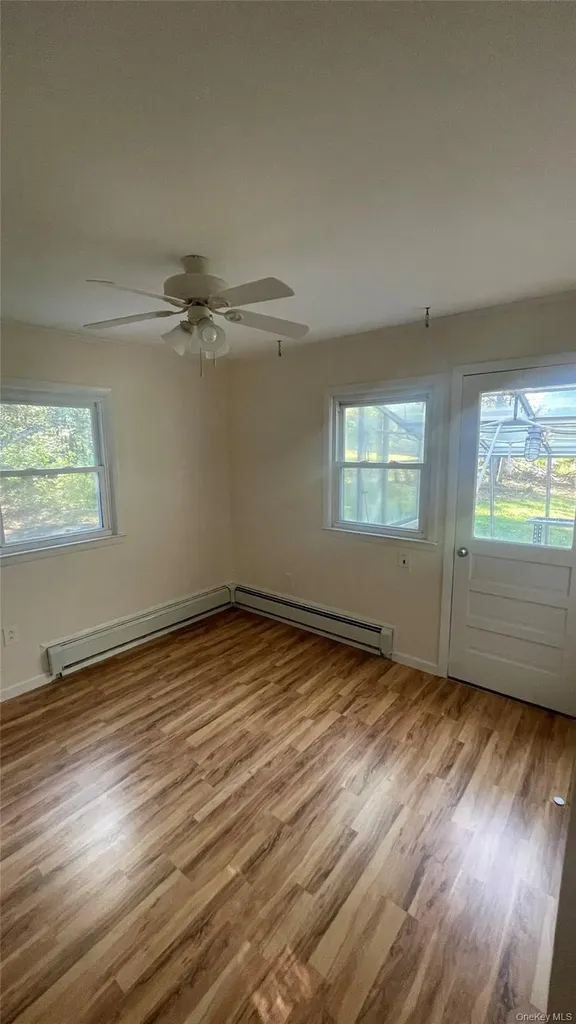 1168 County Route 12 New Hampton NY 10958