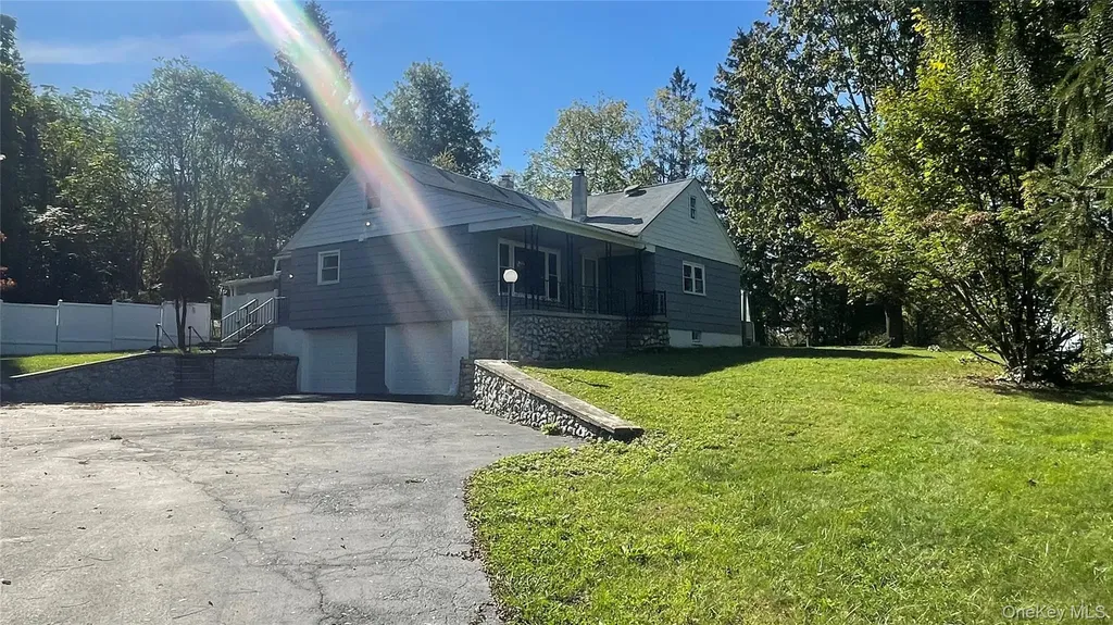1168 County Route 12 New Hampton NY 10958