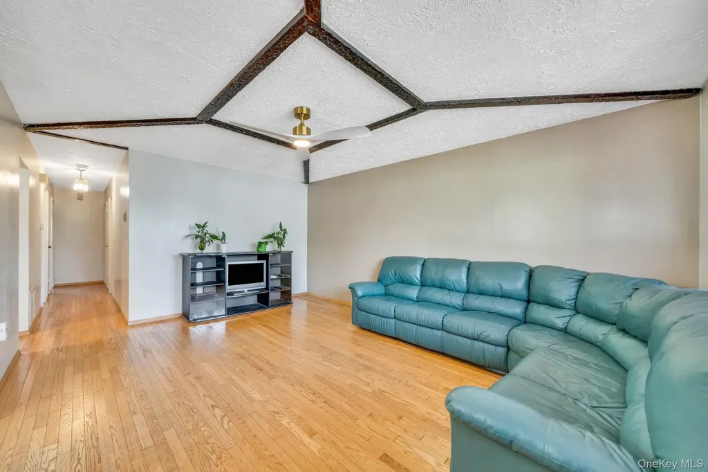 38 E Elm Street Central Islip NY 11722