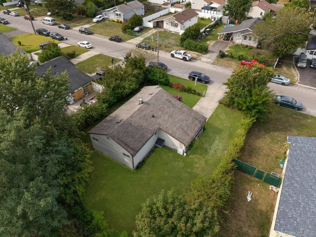 38 E Elm Street Central Islip NY 11722