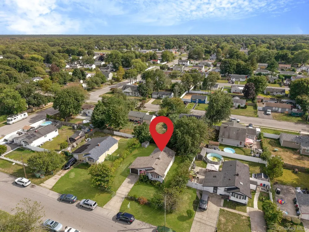 38 E Elm Street Central Islip NY 11722