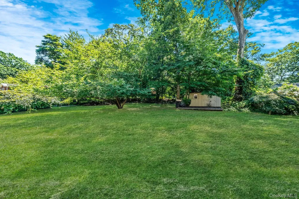 10 Community Road Coram NY 11727
