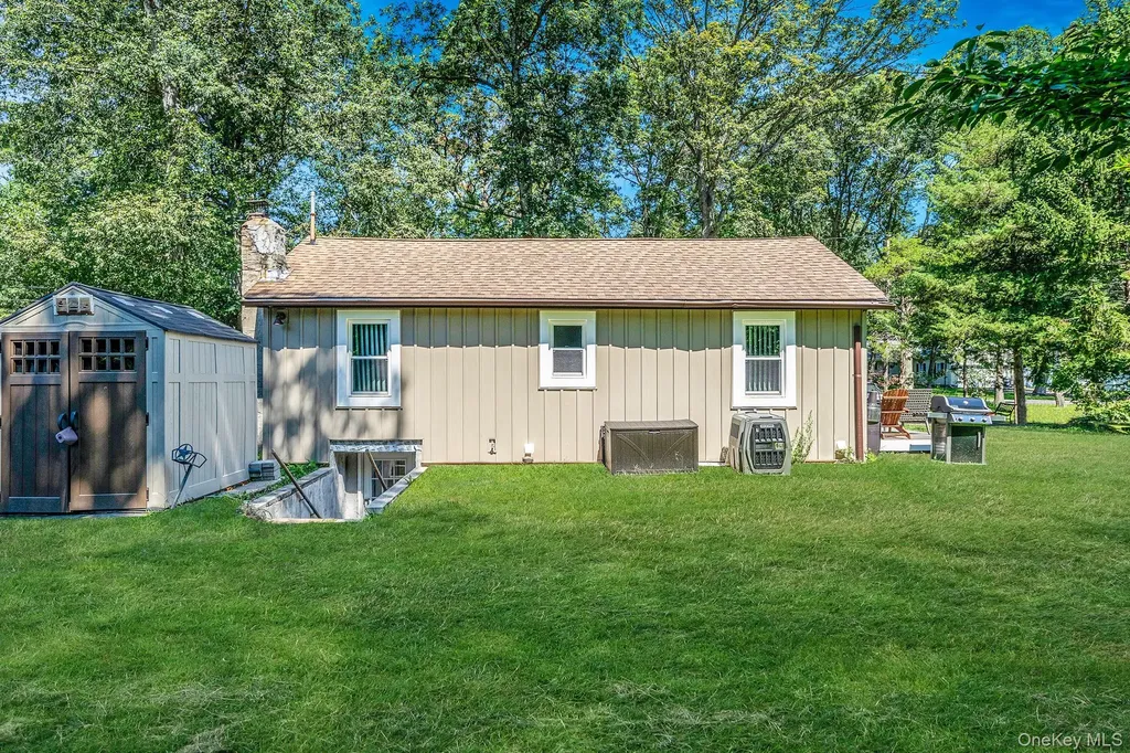 10 Community Road Coram NY 11727