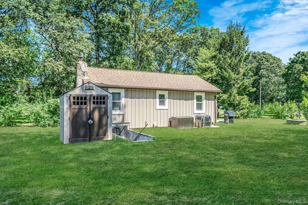 10 Community Road Coram NY 11727