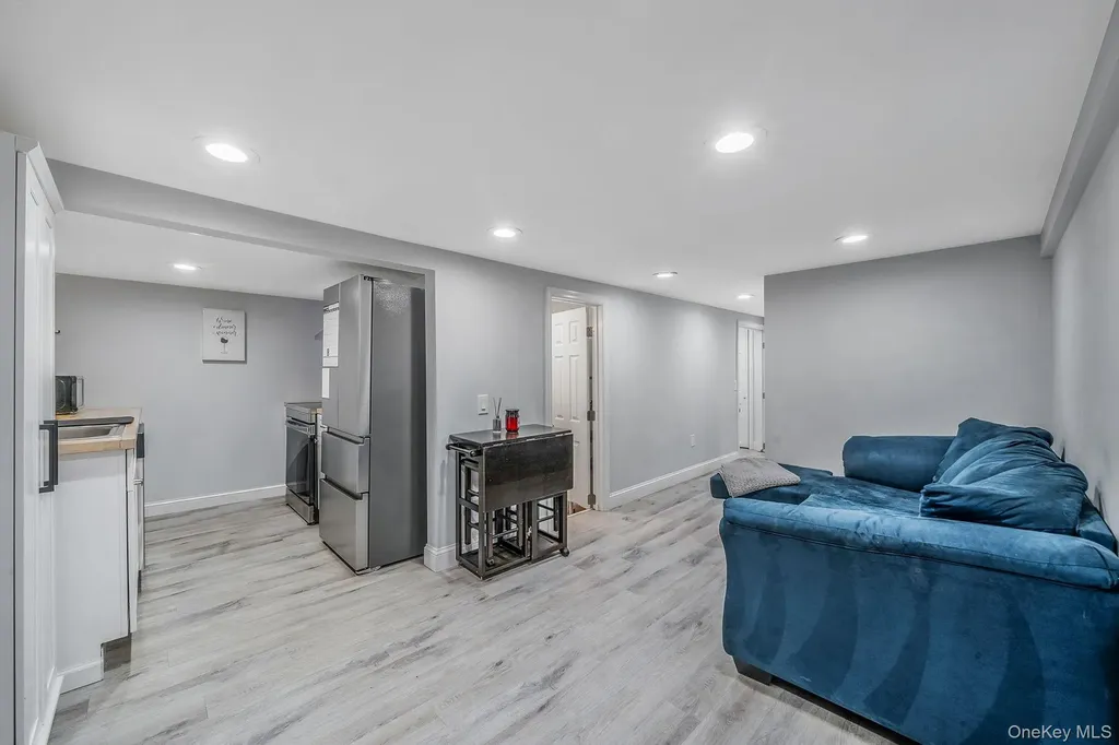 10 Community Road Coram NY 11727